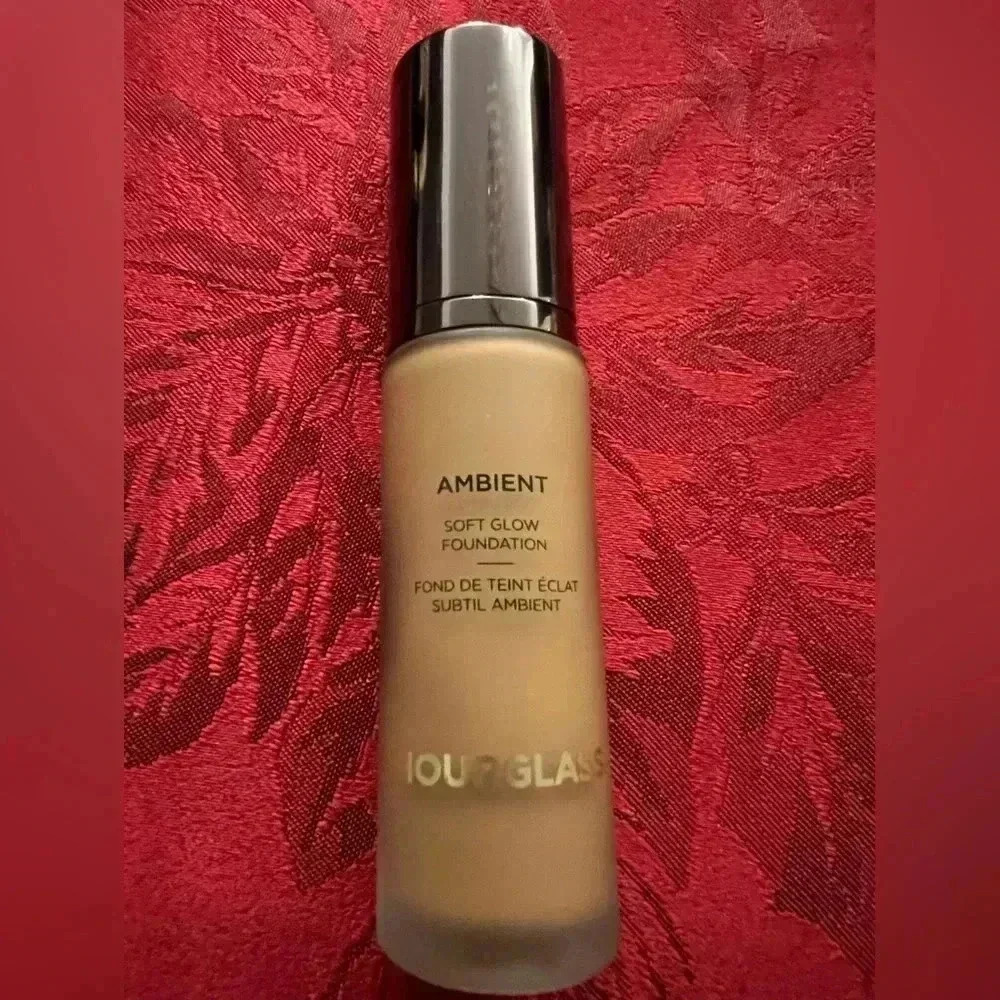HOURGLASS AMBIENT 1 FL OZ SOFT GLOW FOUNDATION 13.5 - Picture 6 of 7